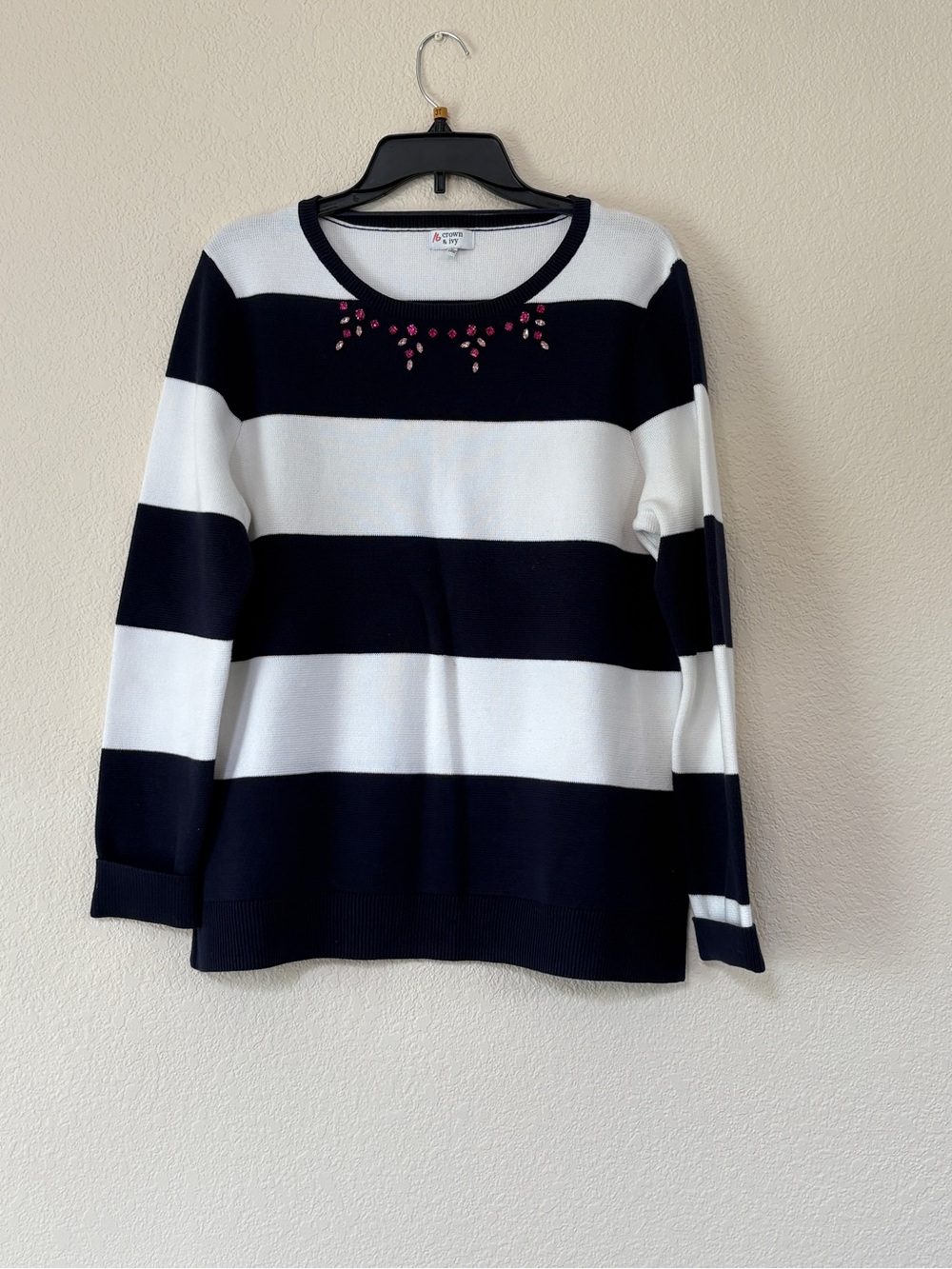 Crown &Ivy Strip d Sweater White Navy Rhinestones Long Sleeves Size L